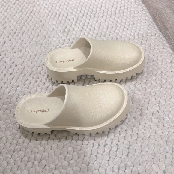 Jeffrey Campbell Beige Clogge in Sea Salt - Picture 6 of 9